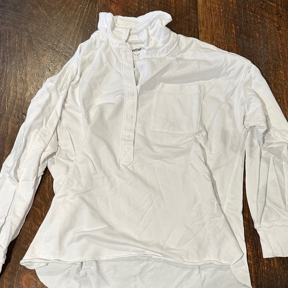 Aerie White Fabric Tag shirt